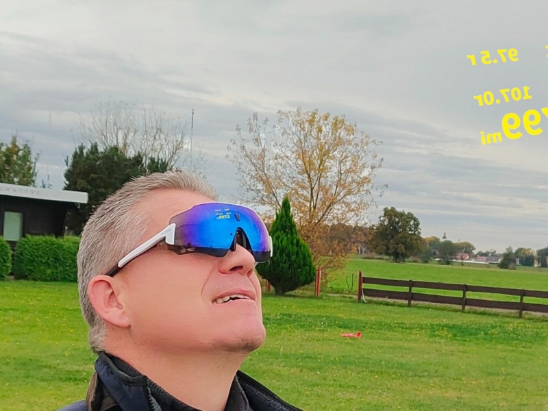 MICROOLED announces ActiveLook AR glasses integration with VSpeak to deliver and hands-free data in real-time for aeromodeling